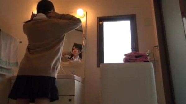 妹の着替え盗撮