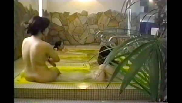 会員制スパリゾートのヌーディスト利用者たち　Nudist Users of Membership Spa Resort in Japan