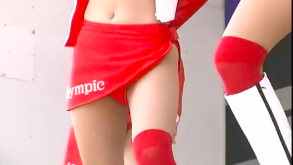 レース場の華たちをじっくり見る