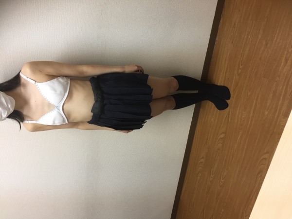 貧乳女子高生　身体検査①