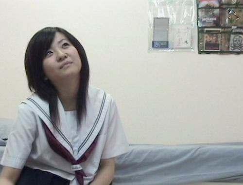 ピチピチ思春期女子校生を自宅に連れ込み隠し撮り！！性行為の一部始終を無断で流しゅつさせちゃいます… その①　色白Ｅカップ女子☆校生　ゆかこちゃん　萌えカワボイスでイキまくり！！