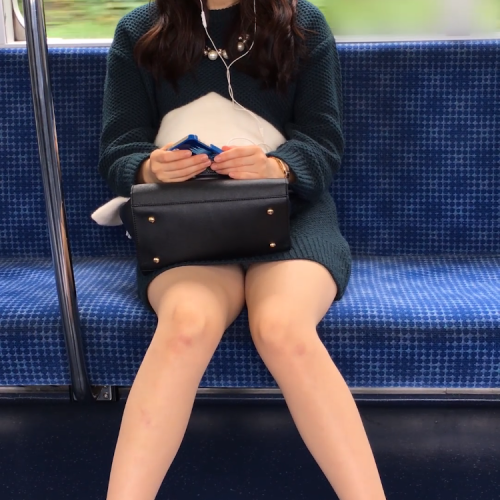 超絶美人女子大生！の対面パンチラ１