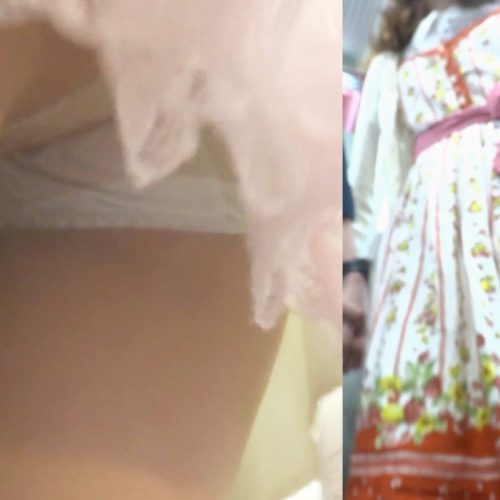 パンチラ盗撮 女子大生 彼氏がいようが勝手に水色パンツを撮影