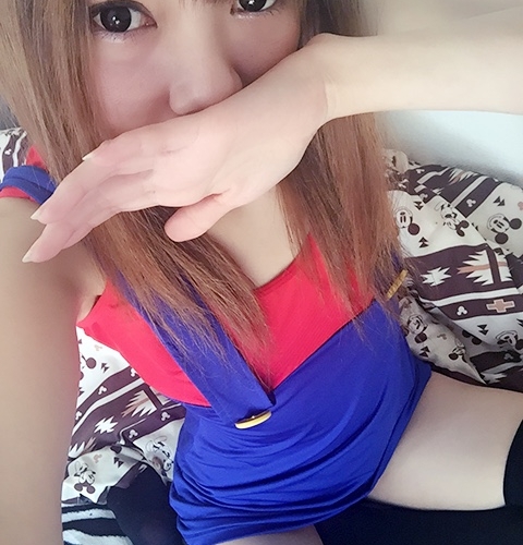 素人撮影コスプレ画像集　ミニ丈マリオソフトエロ