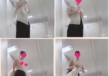 【トイレ着替え】裸？仕事終わって私服に着替える美人店員さん