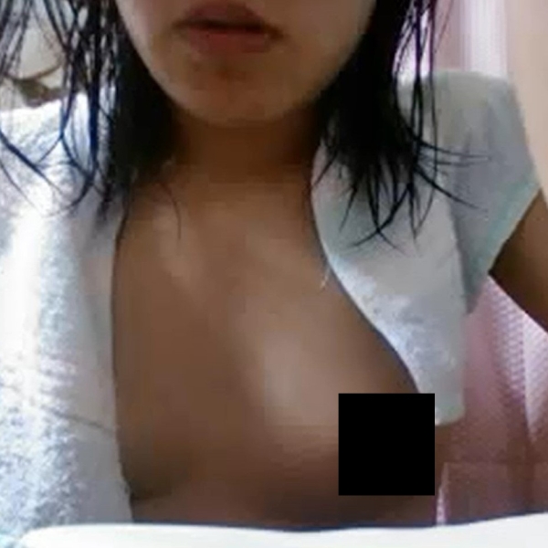 風呂上り　j〇ロリ系おっぱい見せを気にしないの？　ライブ風