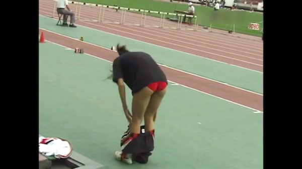 スポーツのお尻を凝視　2