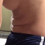 ブルマのコスプレ女性のお腹をアップで撮影【超フェチ個人撮影】