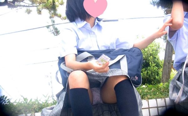 とても初々シー制服の子たち
