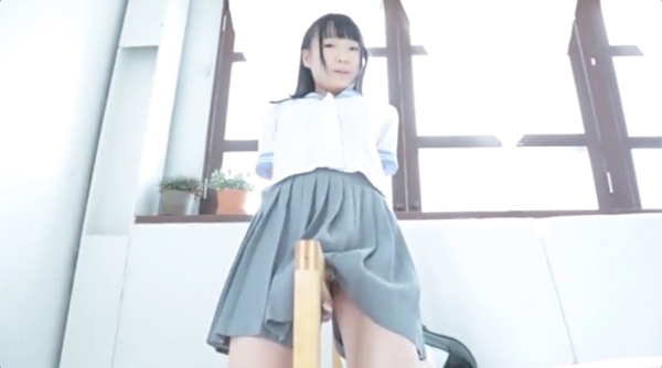 来生かほ Cアイドル パ○チラエロすぎ 露出がすごい　制服　下着　水着　接写　ボイン