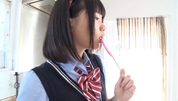 春日彩香5 Cアイドル パ○チラエロすぎ 露出がすごい　制服　下着　レオタード　極小水着