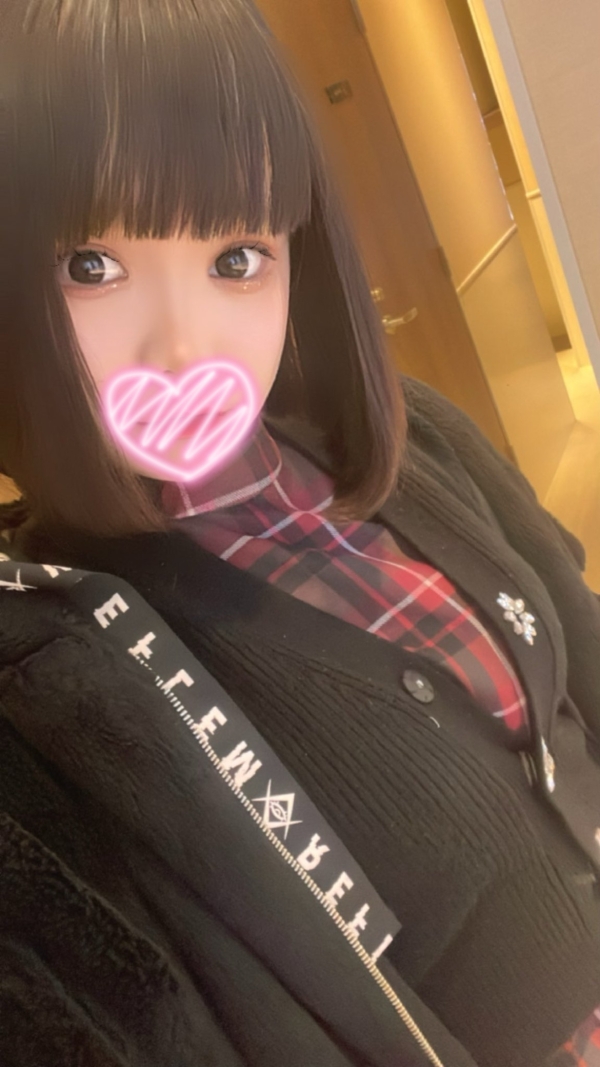 【個人撮影｜顔出し】春から保育士。Gカップ美女と秘密のデートで初ハメ撮り※流失防止の為本数限定。エロさ爆発のセックス！中出しだけでは物足りずフェラからの口内射精！２回戦のやりたい放題！