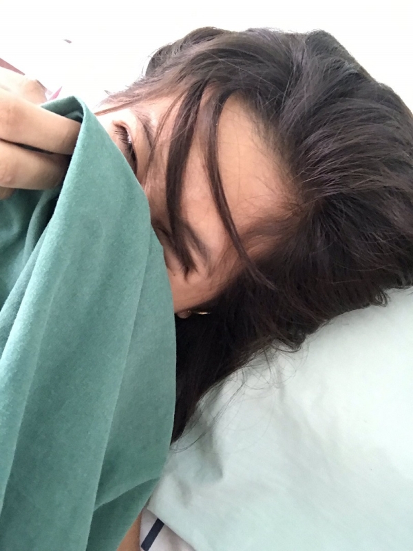 [01-01]10代フィリピーナ巨乳少女宅を訪問した時の画像たち【画像集】