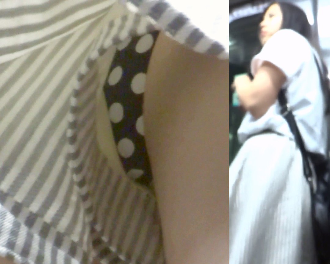 女学生　盗撮 パンチラ盗撮 学生さん(私服) 水玉パンツを強引にフロントから撮影 – JPORU