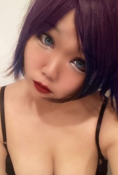 褐色ギャル風キャバ嬢