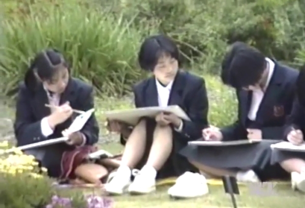 写生会の女の子達　１