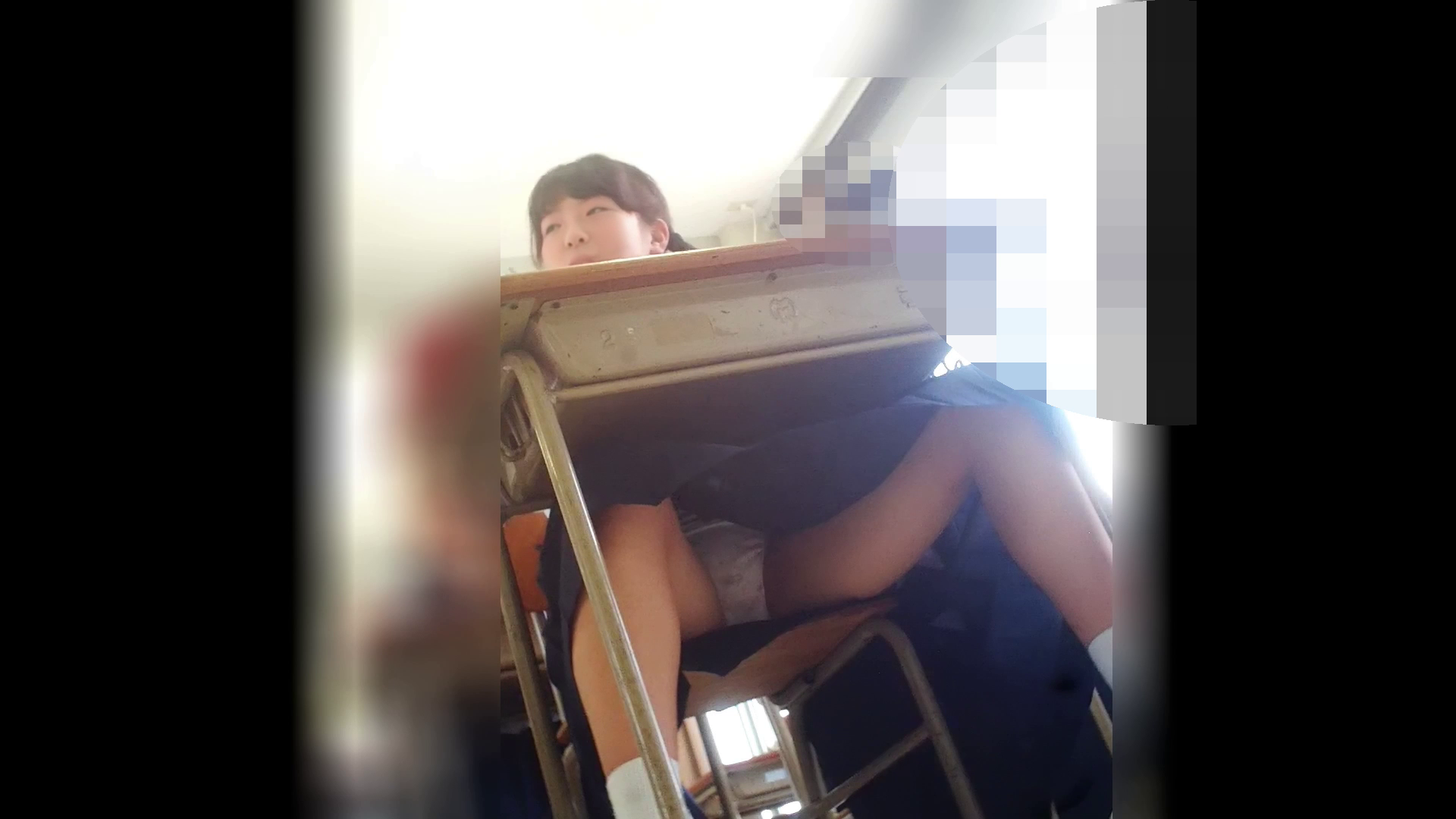授業 盗撮