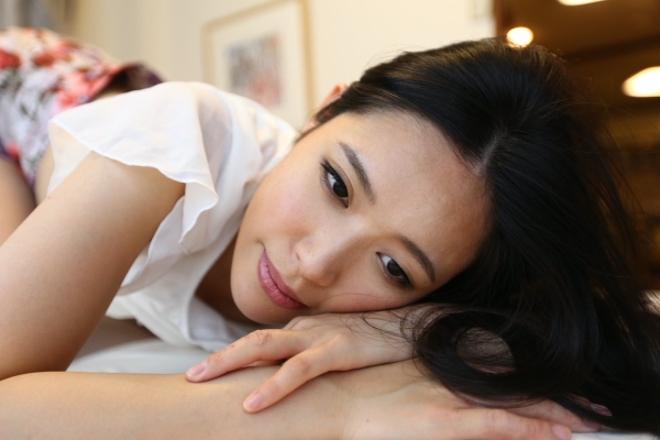 旦那とセックスレスの美人妻　