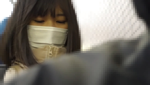 【電車痴漢】【〇リ顔美少女】【パイパンマ〇コから大量潮吹き】★アイドル顔の大胆〇リ美少女はマ〇コが開発済み！？★神回