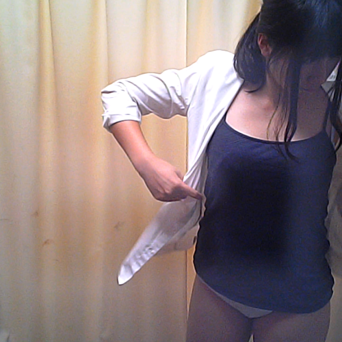 【巨乳美脚美人】OL更衣室着替え１【A子】