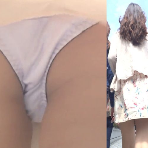 パンチラ盗撮 女子大生 紫色パンツが屋外で丸見え