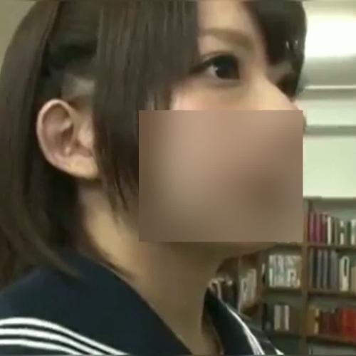 図書館セーラー服パンチラ