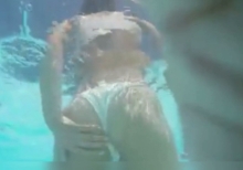 プール水中撮影