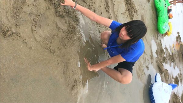 FHD_海水浴場Tシャツさん